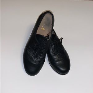 Women’s Tap Shoes
